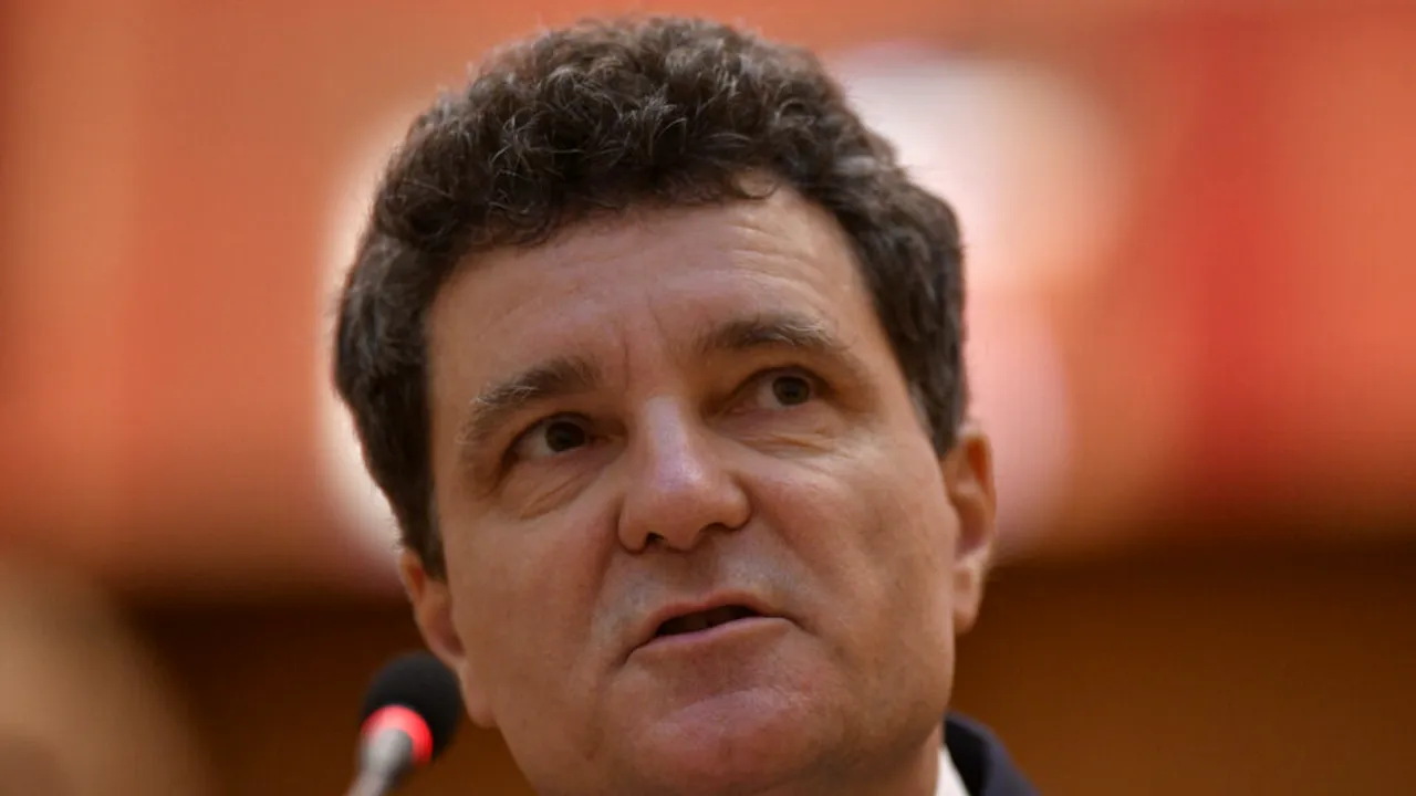 Avem un nou președinte! POLITICO: „Nicușor Dan începe o muncă de coșmar ca președinte al României”