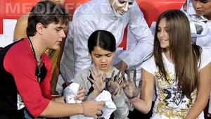 Copiii lui Michael Jackson, vocile unor personaje dintr-un serial animat asiatic