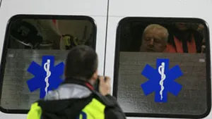 Sute de apeluri la ambulanţa Prahova în ziua de Crăciun