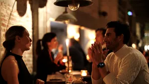 Doar 1 din 2 români mai lasă bacşiş la restaurant
