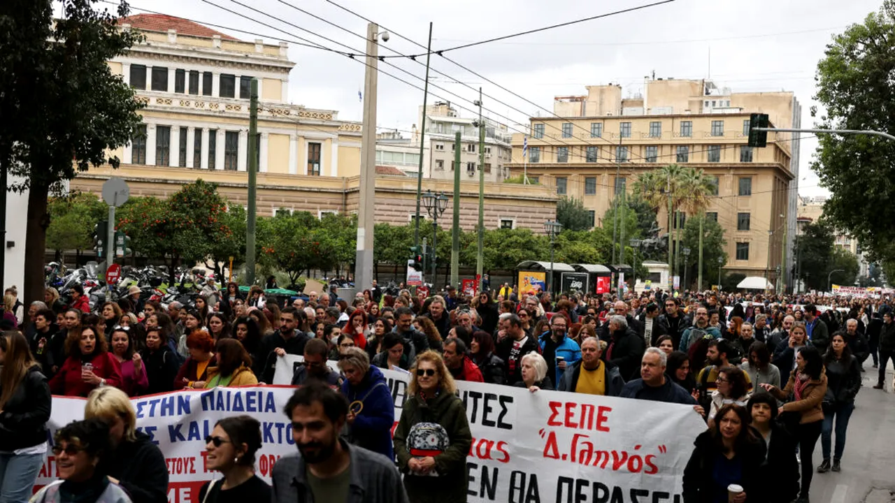 Grecia: Începe procesul privind accidentul feroviar din 2023, soldat cu 57 de morți