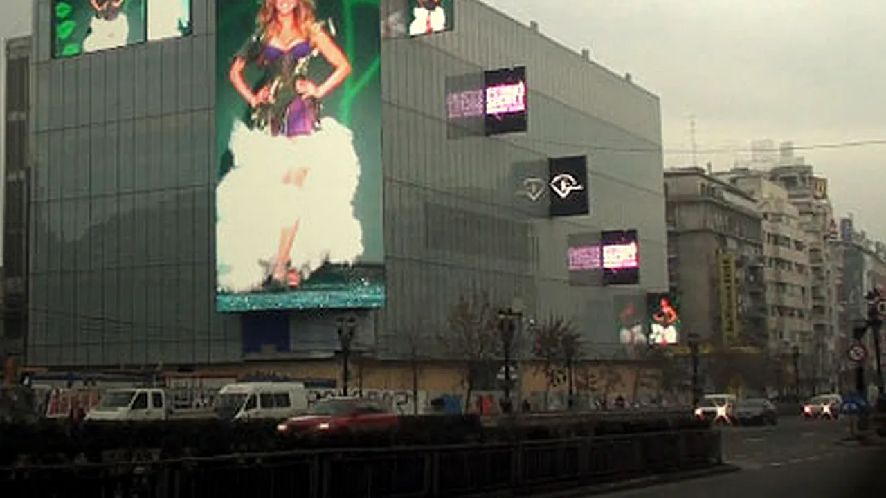 Publicitatea stradală va fi interzisă în parcuri, pe clădirile publice şi pe copaci