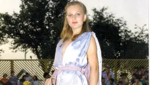 Anchetă la un liceu din Constanţa după ce o profesoară a postat pe Facebook poze în costum de baie