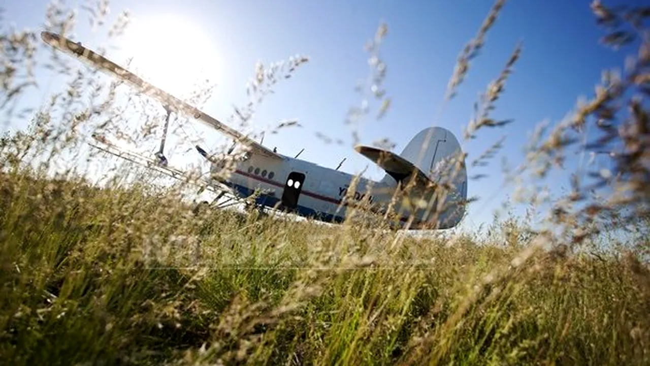 Accidentul aviatic din Brăila: Copilotul avionului spune că aparatul a intrat într-un viraj necontrolat