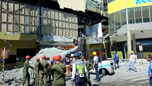 Crește bilanțul victimelor după cel mai puternic cutremur din Filipine din ultimii 50 de ani