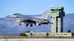 NYT: SUA intenționează să reducă numărul avioanelor de vânătoare și al navelor de război pentru operațiunile NATO din Europa
