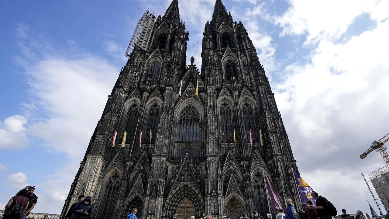 Ghidul suporterului român în oraşul Köln, pentru meciul România-Belgia de la Euro 2024