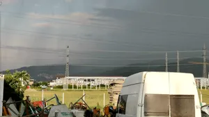 ALERTĂ METEO Cod roşu de furtună în Cluj, până la 19:45. Cod portocaliu în Bucureşti