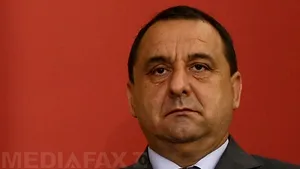 Anchetatorii DNA au ridicat bani şi două agende de la locuinţa lui Silviu Bian din Capitală
