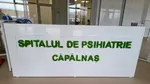 Arad: 75 de pacienţi de la Neuropsihiatrie, mutaţi din clădirea care avea 150 de ani într-una nouă