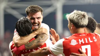 SPORT Derby de foc între Dinamo și FCSB: 2-1, două cartonașe roșii și un penalty ratat în ultimele minute