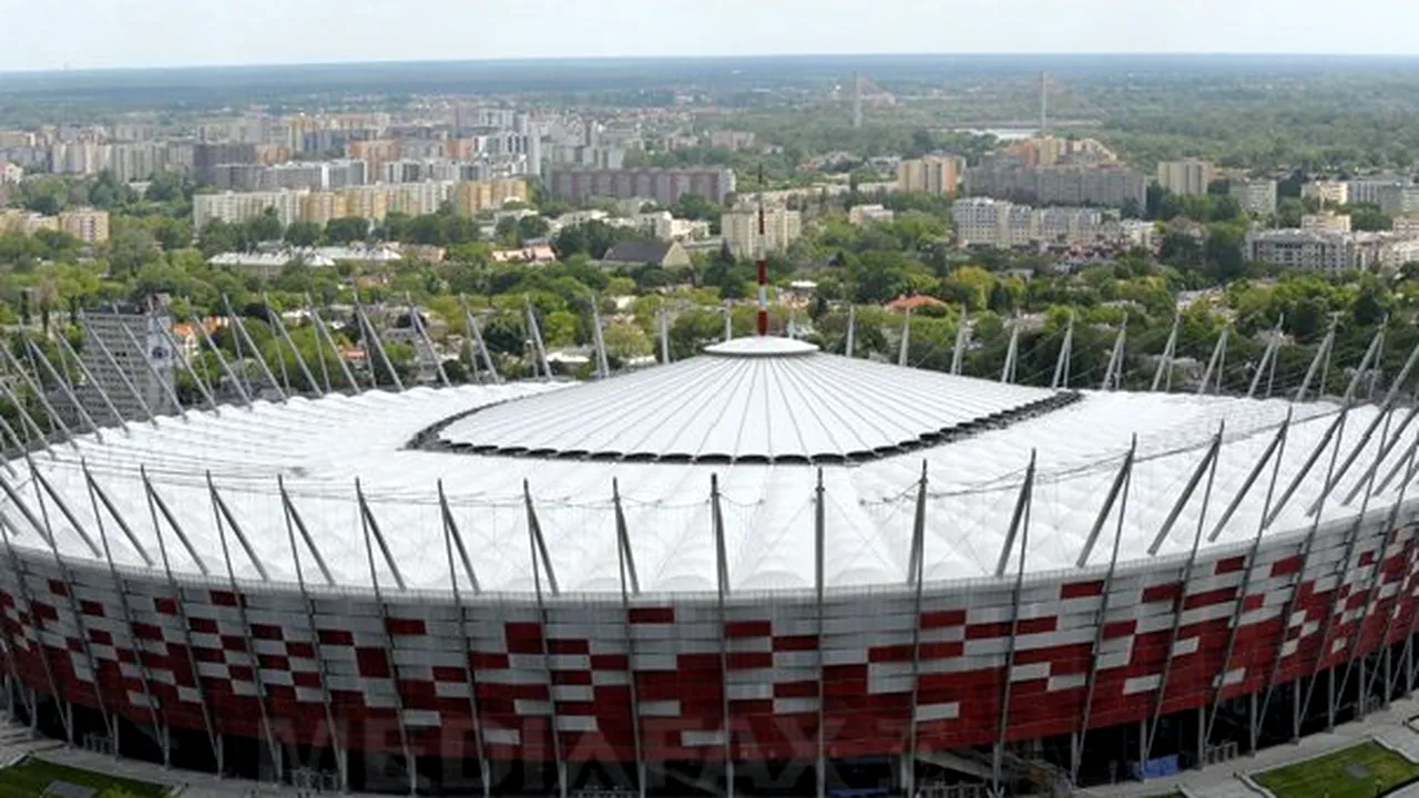 EURO 2012: Campionatul va aduce în Polonia şi Ucraina un milion de turişti, care vor cheltui 800 milioane de euro