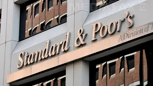 Fitch şi S&P au retrogradat ratingurile băncilor spaniole