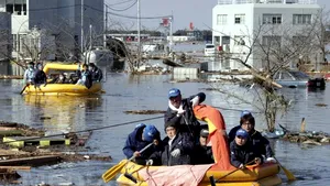 Bilanţ în creştere în Japonia: 2.000 de cadavre, descoperite pe plajele din Miyagi