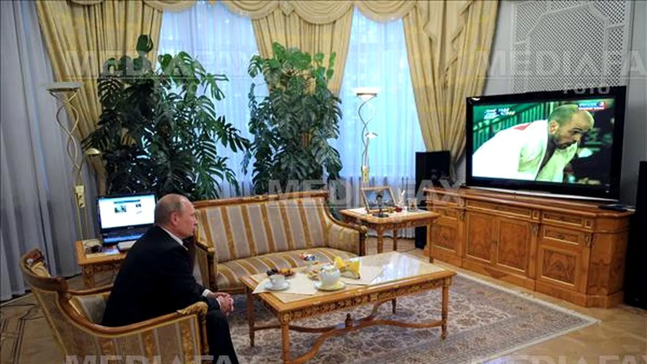 Federaţia Internaţională de Judo i-a îndepărtat pe Putin şi Rotenberg din toate funcţiile