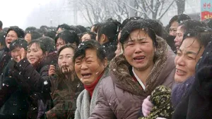 Căciulile şi mănuşile, interzise la funeraliile lui Kim Jong-il