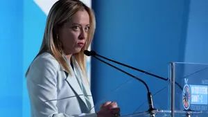 Giorgia Meloni a condamnat „antisemitismul galopant” la comemorarea de luni de la sinagoga din Roma