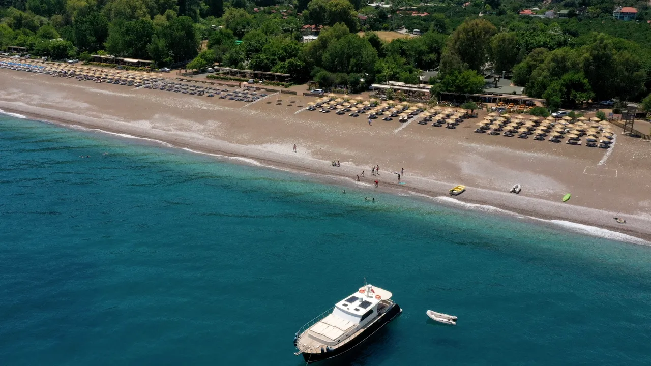 Turcia, accesibilă românilor doar cu buletinul, aşteaptă o dublare a turiştilor