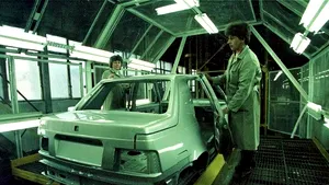 Luni, 29 mai 1995 / 13:42:00 – Este lansată Dacia Nova, primul model proiectat şi realizat în România