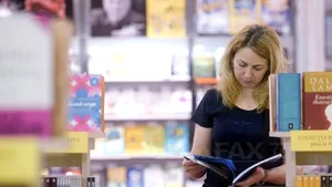 BOOKFEST 2015: Titluri noi, cărţi la reducere şi întâlniri cu autori consacraţi, începând de miercuri