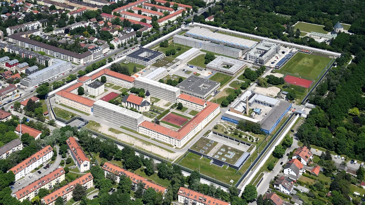 EXCLUSIV: Procuratura Generală din München: „Cherecheş va fi transferat în închisoarea din München în viitorul apropiat. În principiu, procedurile de extrădare ar trebui să fie accelerate, dar nu există termen absolut”