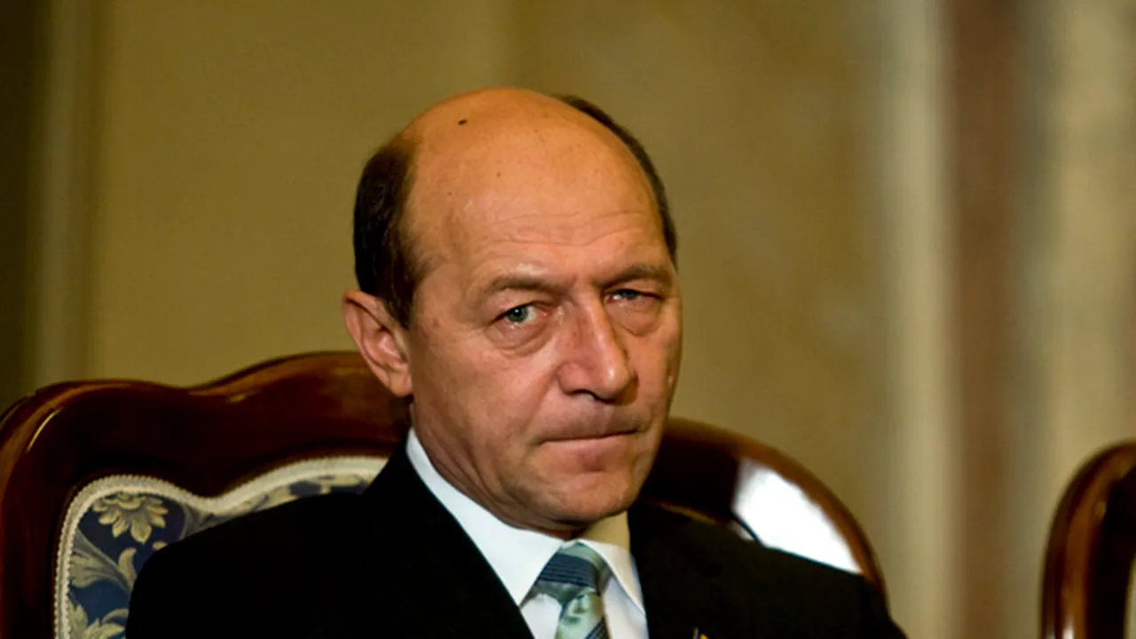 Băsescu: Nu voi intra în jocul de a ţine un guvern fără puteri depline
