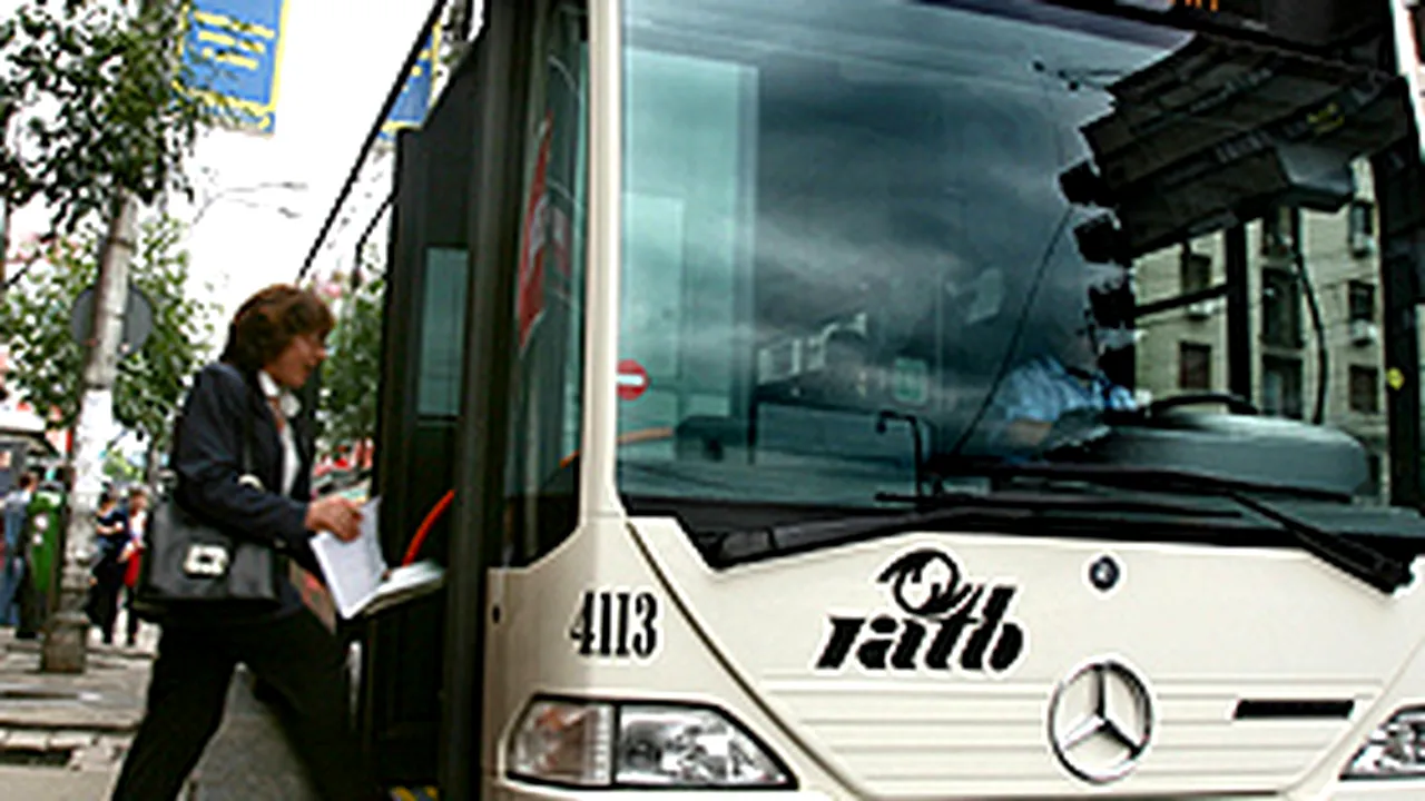 Douăzeci şi cinci de linii de transport din Capitală au program prelungit în noaptea de Înviere
