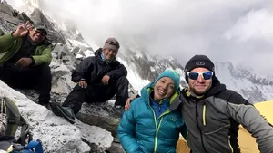 Alpiniştii Torok Zsolt şi Vlad Căpuşan, RETRAŞI la limita SUPRAVIEŢUIRII în Himalaya