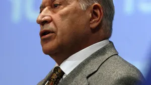 Voiculescu: Adrian Năstase nu şi-a spus încă ultimul cuvânt pe scena politică