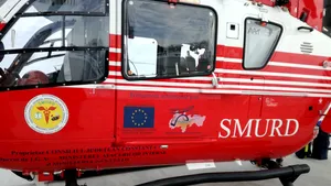 Reprezentanţii SMURD Podu Iloaiei adună semnături de la cetăţeni ca echipajul să nu fie desfiinţat