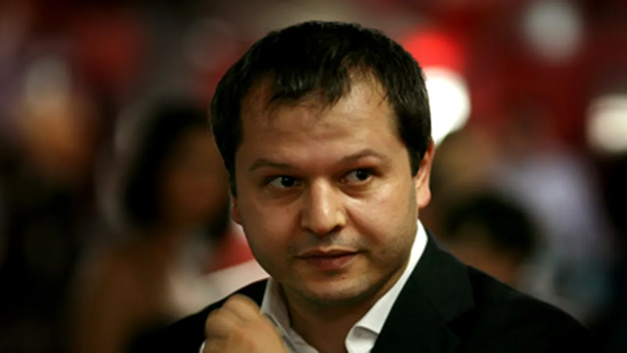 Porumboiu: Mă onorează această propunere