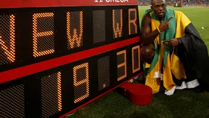 Usain Bolt, campion olimpic şi record mondial la 200 m (Galerie Foto)
