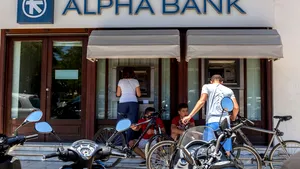 A murit Ioannis Costopoulos, unul dintre cei mai mari bancheri din Grecia şi cel care a adus Alpha Bank în România 