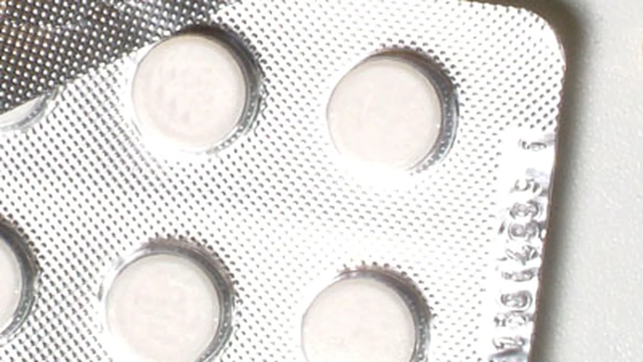 Consumul regulat de aspirină, nociv pentru persoanele sănătoase