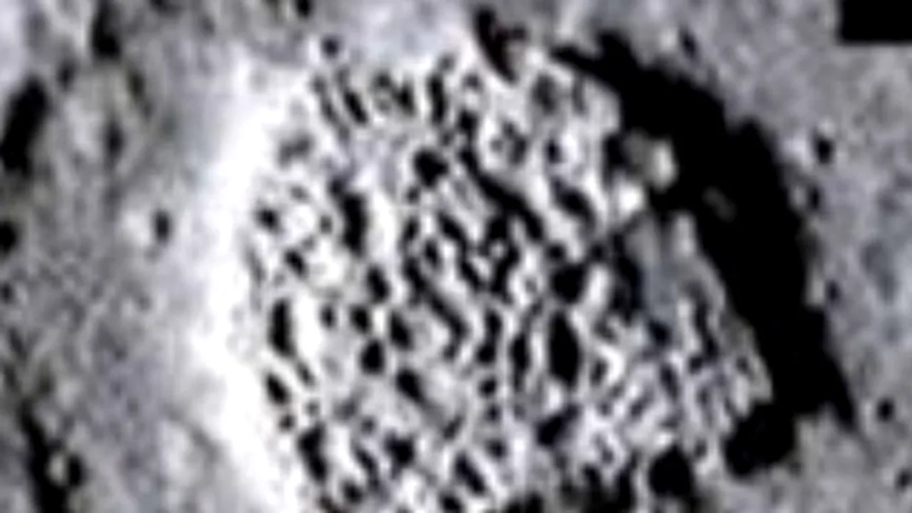 Ascunde NASA existenţa ruinelor de pe Lună?