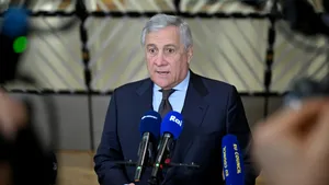 Italia se aliniază cu Germania și amână discuția despre datoria comună europeană