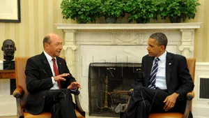 Băsescu s-a întâlnit cu Obama la Casa Albă. Cei doi au discutat 25-30 de minute - FOTO