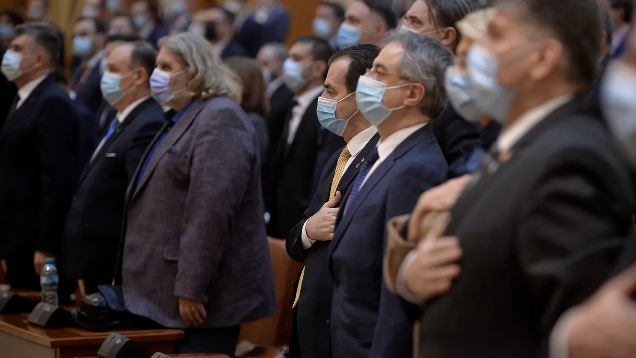 USR PLUS aprobă lista miniştrilor pe care îi susţine în Guvernul Florin Cîţu. Dan Barna va fi vicepremier, iar alături de el sunt propuse alte şase nume cunoscute din mediul politic românesc