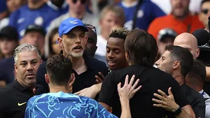 Tuchel şi Conte puşi sub acuzare în urma incidentelor de pe Stamford Bridge