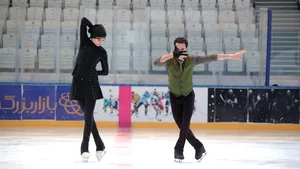200 de participanţi din 18 ţări la un concurs virtual de patinaj artistic organizat la Bucureşti. Concurenţi cu vârste de la 4 la 72 de ani