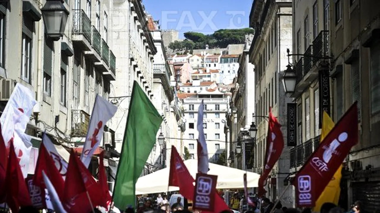 Portughezii ies din nou în stradă împotriva unei austerităţi tot mai severe