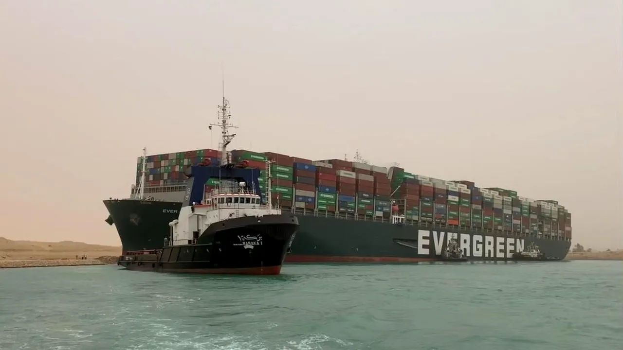 Un nou canal Suez? Criza provocată de nava Ever Given ar putea duce la construcţia unui nou canal. Cum arată planurile ONU 