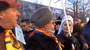 ZIUA UNIRII - Aproape o mie de persoane, la cel mai mare flash mob organizat la Buzău - VIDEO