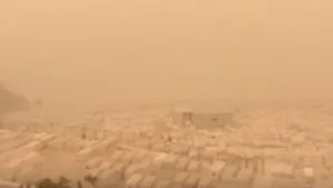 Fenomene extreme în Orientul Mijlociu: Mai multe ţări au fost afectate de o puternică FURTUNĂ DE NISIP - VIDEO
