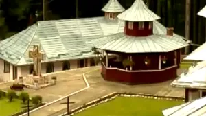 Cazul fetei dispărute şi găsite: Călugării de la Sihăstria Rarău le-au spus anchetatorilor că Iulia a stat o noapte la mănăstire - VIDEO