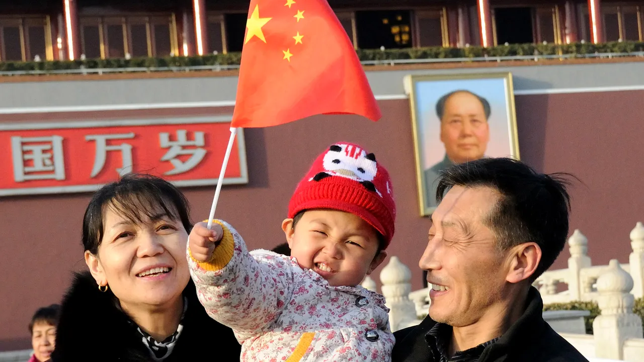 Vârsta legală pentru căsătorie în China ar putea scădea pentru a stimula natalitatea