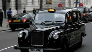 Scandal imens în Premier League. Patru fotbalişti s-au îmbătat şi au furat un taxi din parcarea unui restaurant