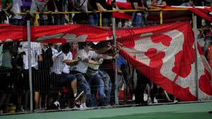 Ciocan: Un suporter a fost reţinut la Secţia 6 Poliţie