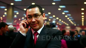 Discursul lui Ponta din şedinţa de guvern, întrerupt de soneria telefonului secretarului de la Agricultură. 