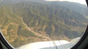 Tur aviatic în Coreea de Nord: Imagini din ţara lui Kim Jong-un filmate din avion - VIDEO